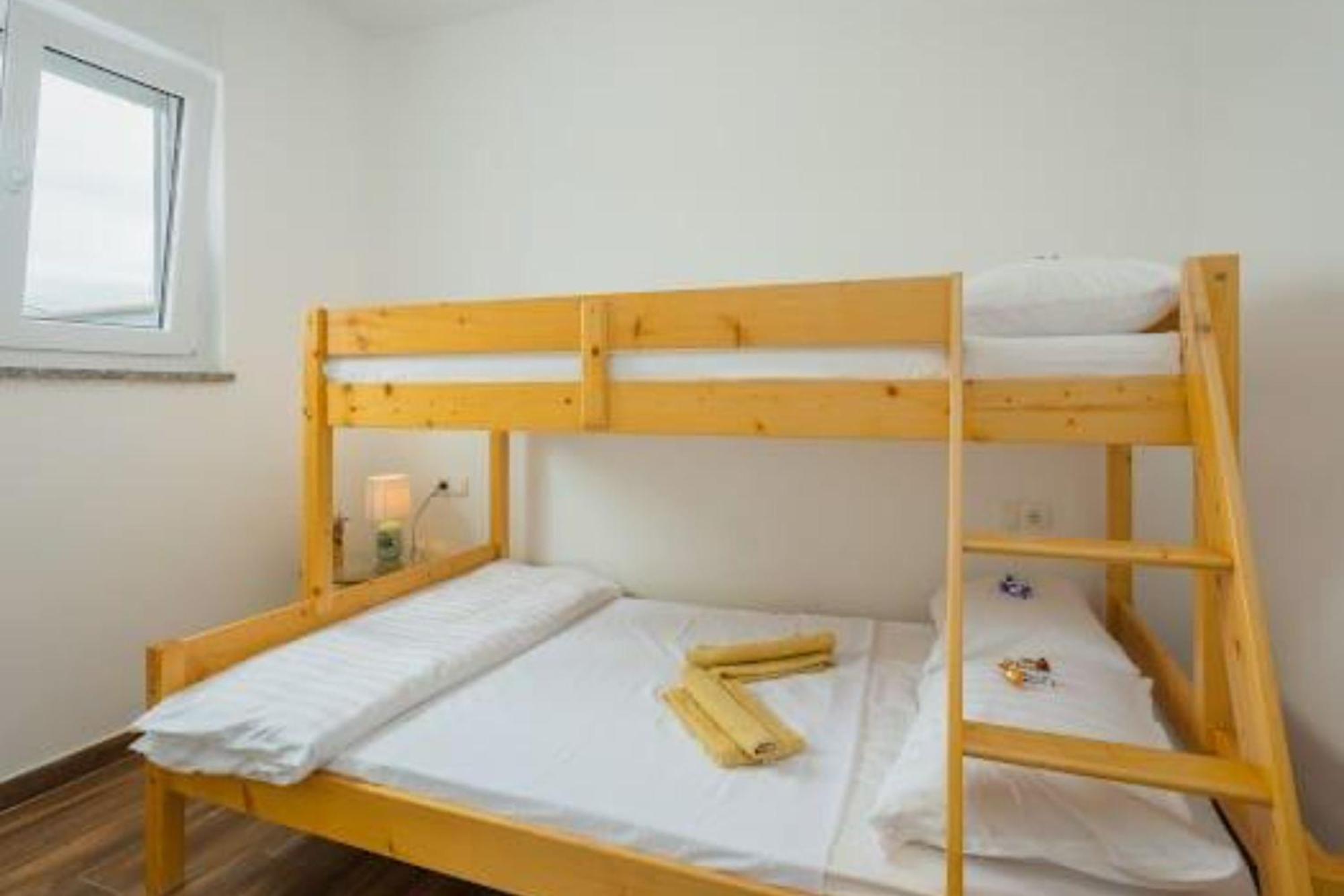 Alice - Happy Apartment Pula